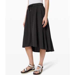 NWT Lululemon Time To Flounce black skirt size 6